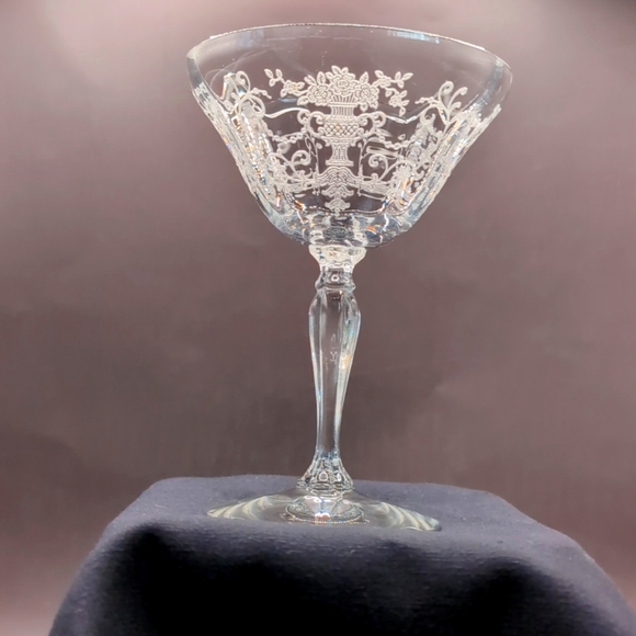Six 6 Vintage Fostoria Florentine Etched Crystal Champagne Sherbet Glasses 5.5" - Picture 3 of 6